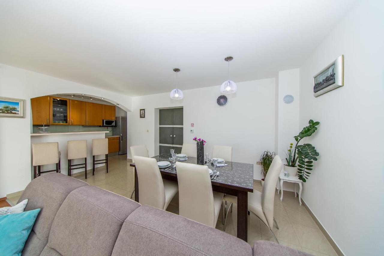 Apartment Luni 洛克瓦罗戈兹尼察 外观 照片