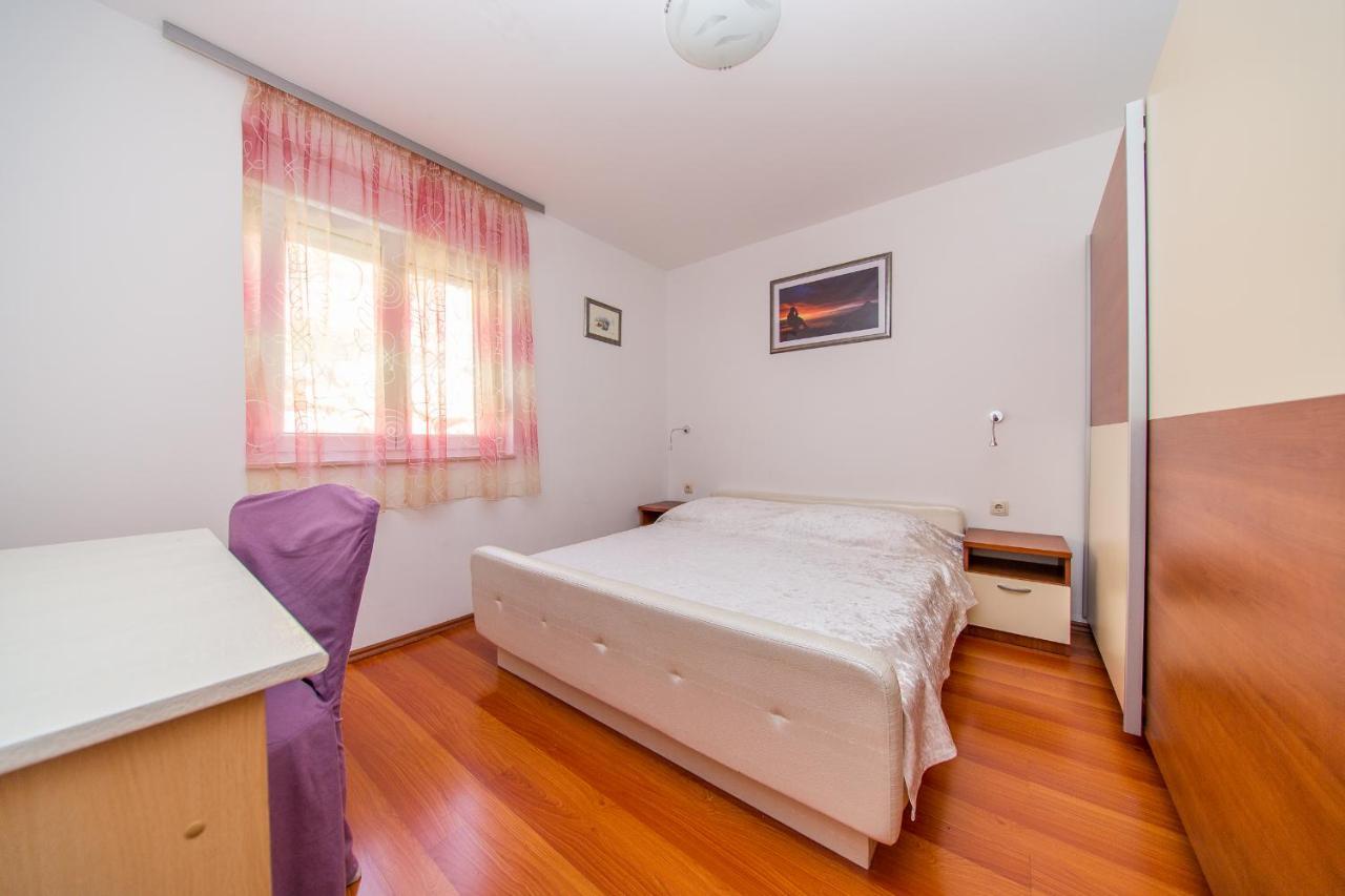 Apartment Luni 洛克瓦罗戈兹尼察 外观 照片
